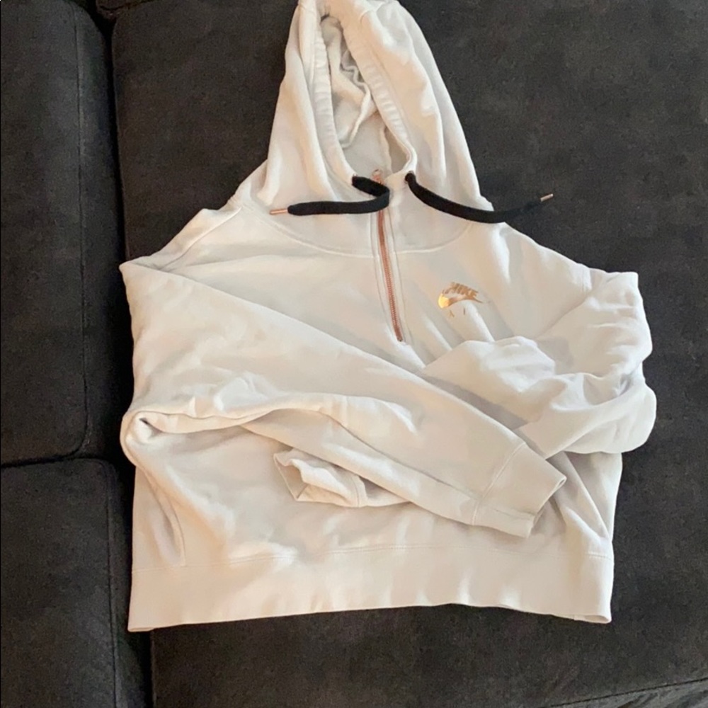 Nike crop